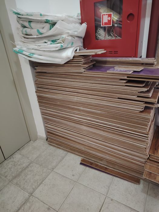 Продам б/у ламинат