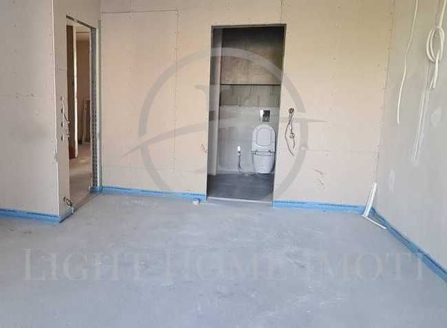 Продава се Четиристаен апартамент в Пловдив, Христо Смирненски - 178 кв.м за 1720 €/кв.м - Снимка #3