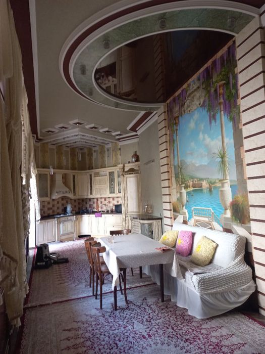 Сдам участок на Юнусабадском районе 4 соток 10 комнат Минор Казы Махал