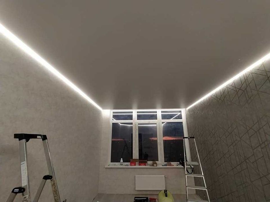 Монтажници на опънати тавани