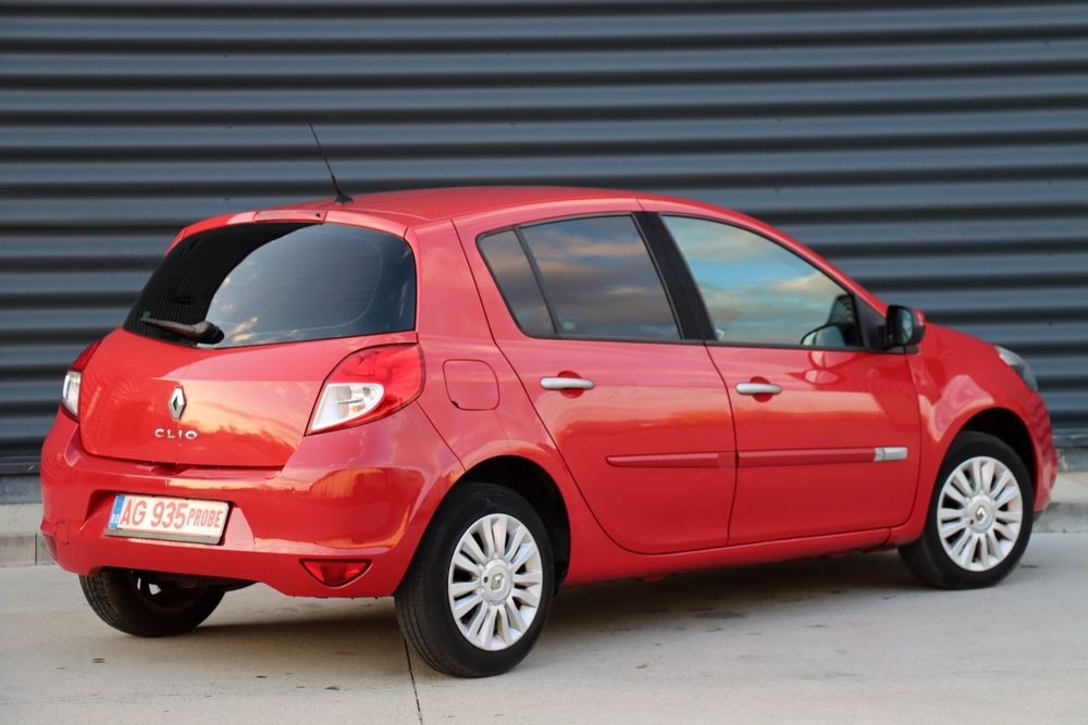 Renault Clio / 2010 / 1.2 Benzina /  Rate / Garantie