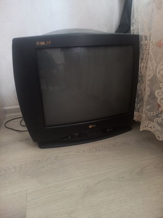 Продам телевизор