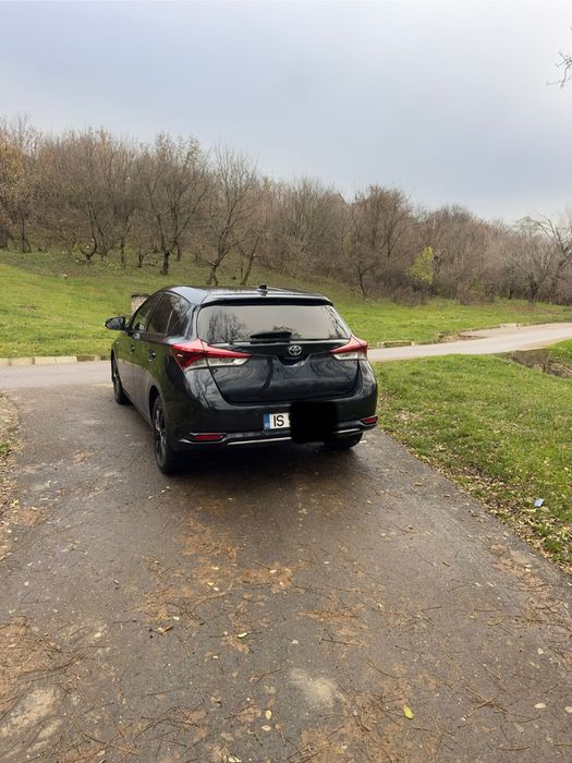 Toyota Auris 1.8 Hybrid