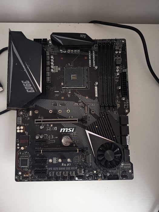 Placa de baza MSI MPG X570 gaming edge wifi AM4