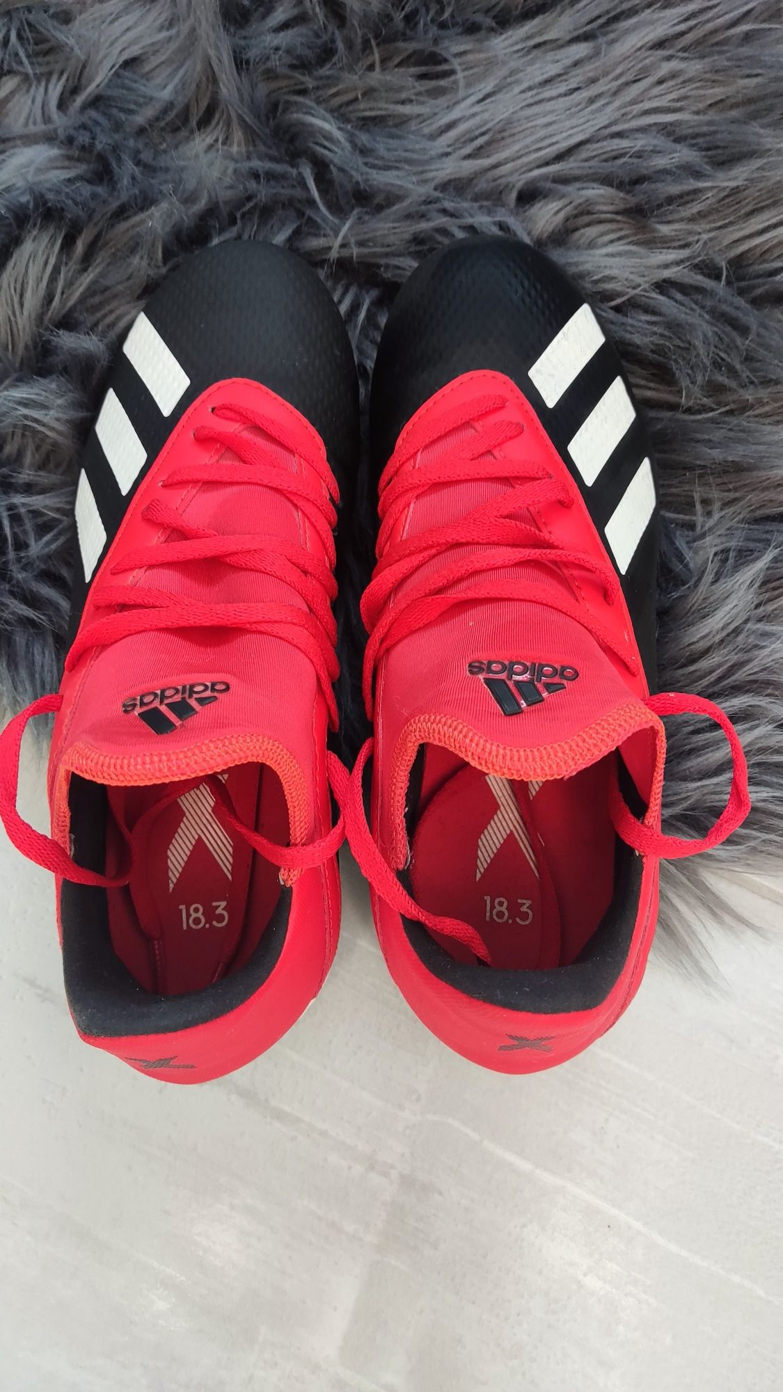 Продавам калеври Adidas