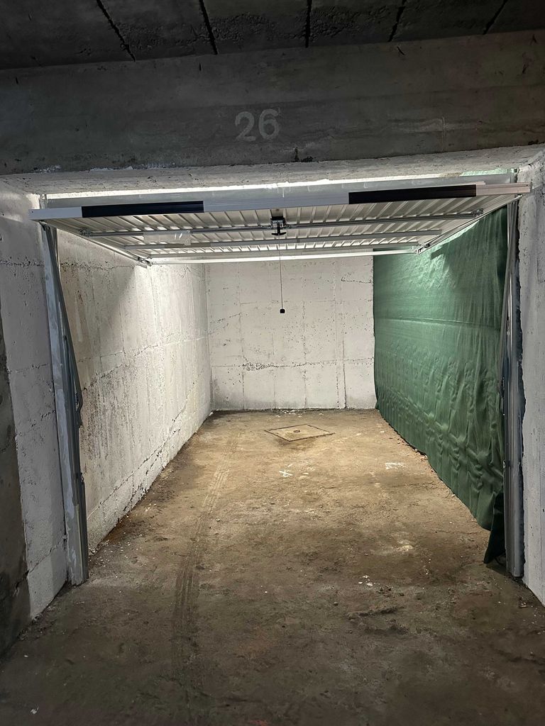 Дава се под наем Гараж / Паркомясто в София, Гео Милев - 17 кв.м за 150 € - Снимка #3
