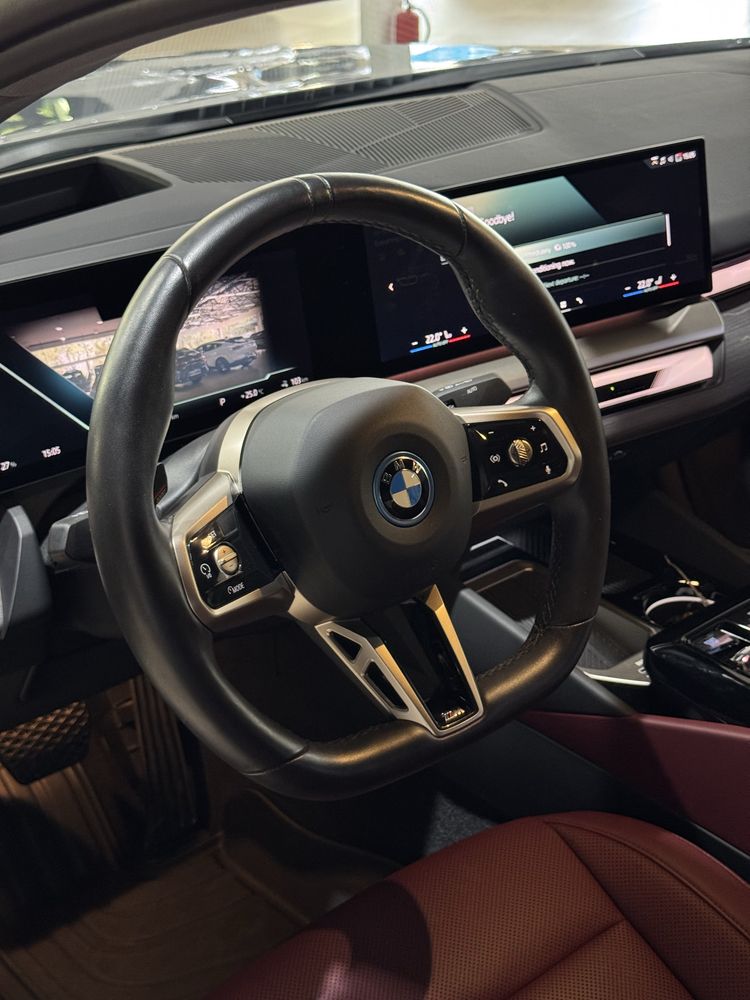 BMW I5 35L 2025 год