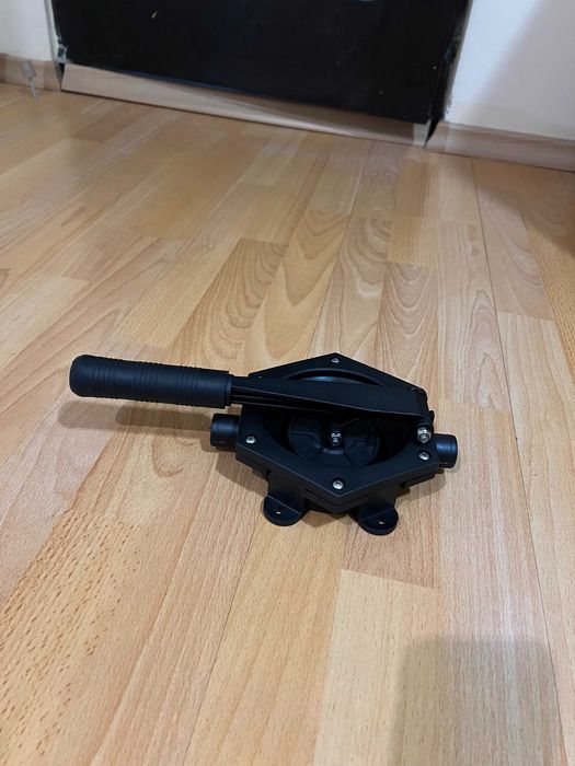 Ръчна помпа за течности