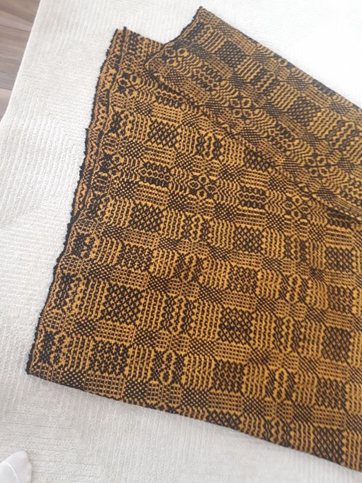 Cuvertura traditionala din lână 100%