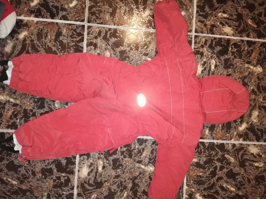 Salopeta de iarna pentru copii