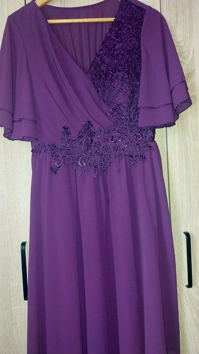 Rochie eleganta cu elastic pe spate