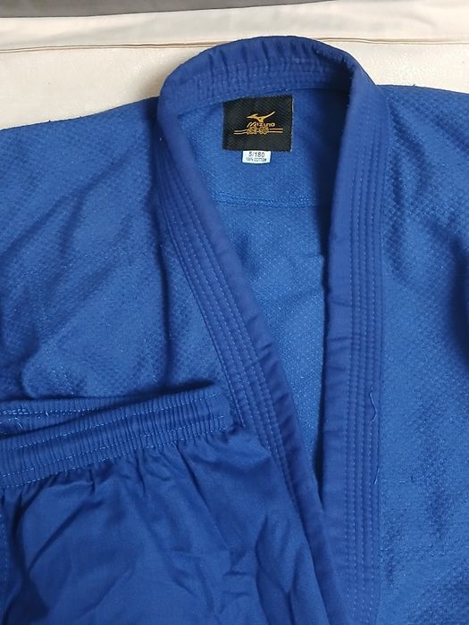 Продам кимано для дзюдо