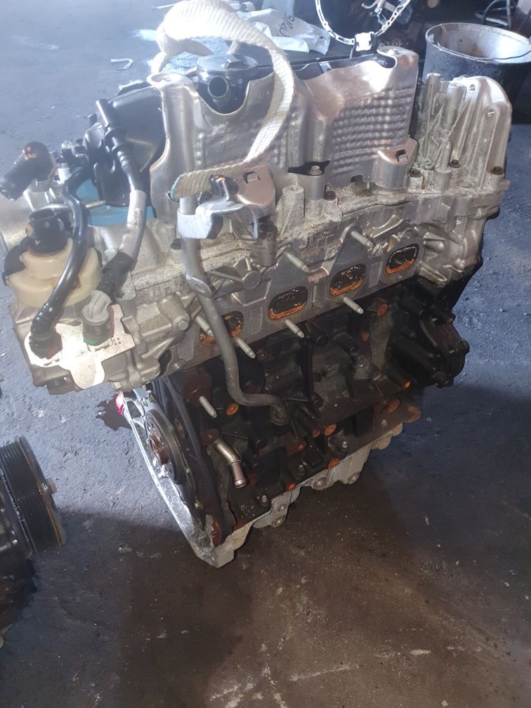 Motor 1.7 vito viano Renault R9NA402 injectoare pompa înainte