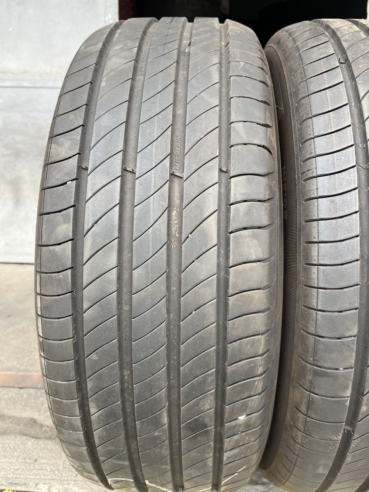 2 бр. летни гуми 215/55/17 Michelin DOT 1323 6 mm