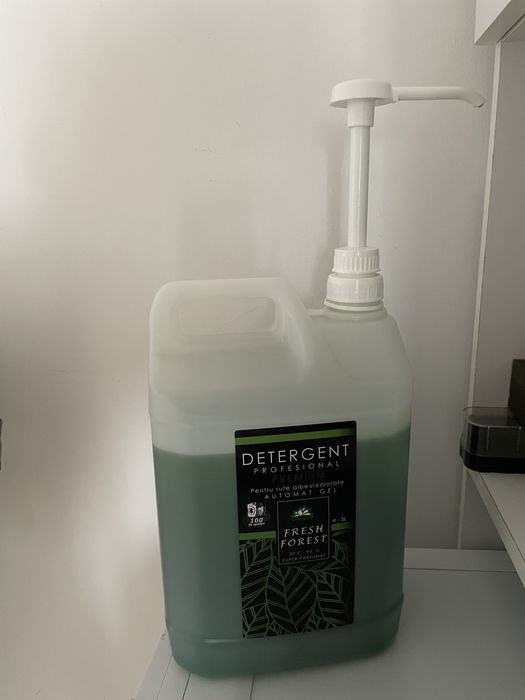 Vand detergent profesional Fresh Forest