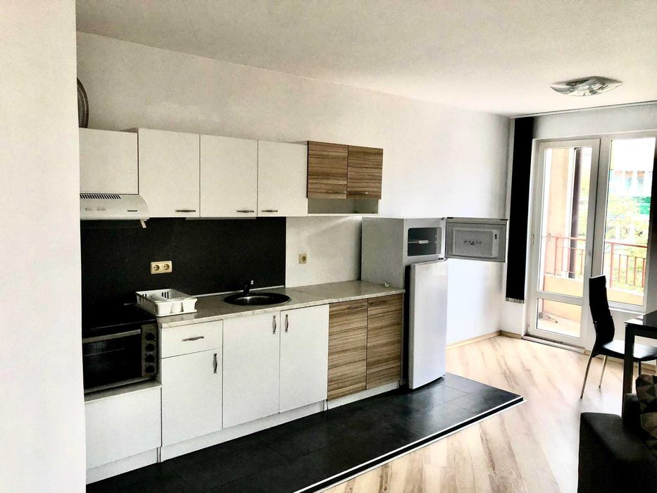 Дава се под наем Двустаен апартамент в Бургас, Изгрев - 80 кв.м за 280.5 € - Снимка #5