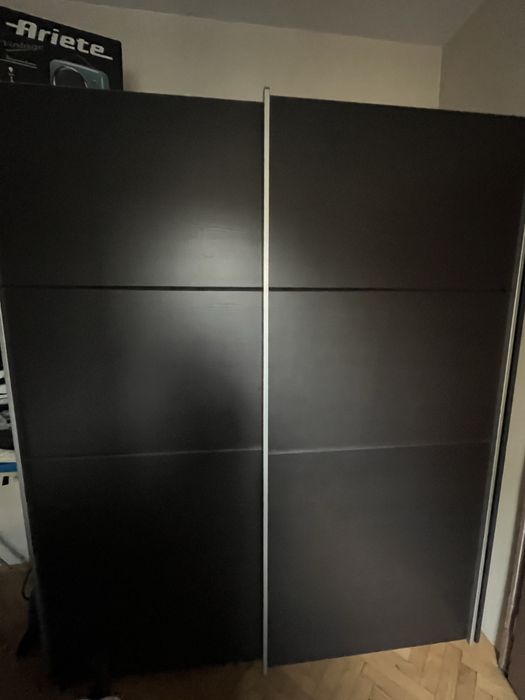 Продавам гардероб двуктилен