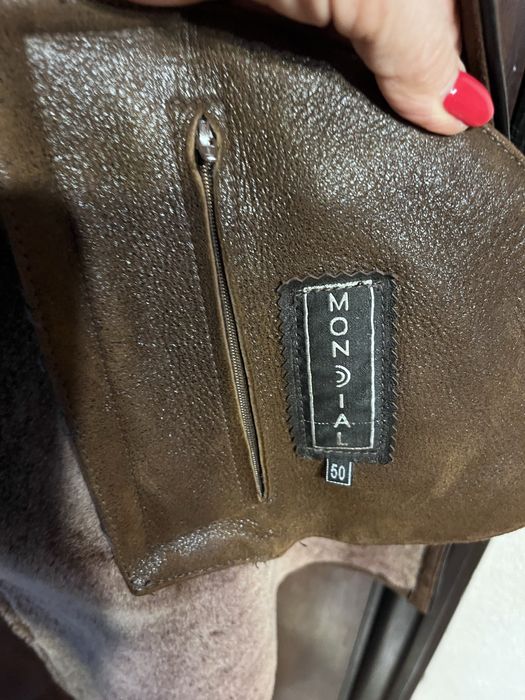 Vand palton de blana barbatesc fabricat in Italia