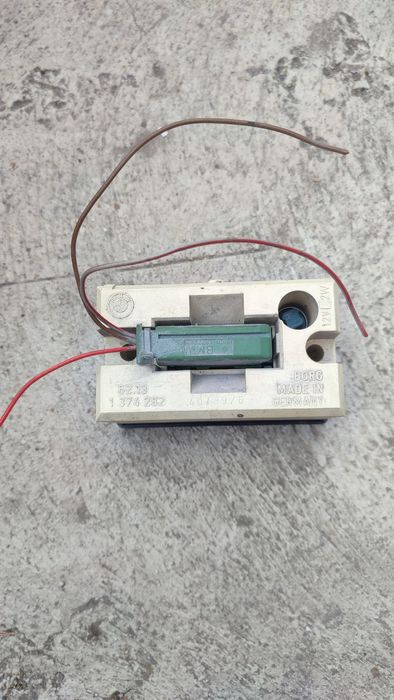 Дигитален часовник за BMW E34