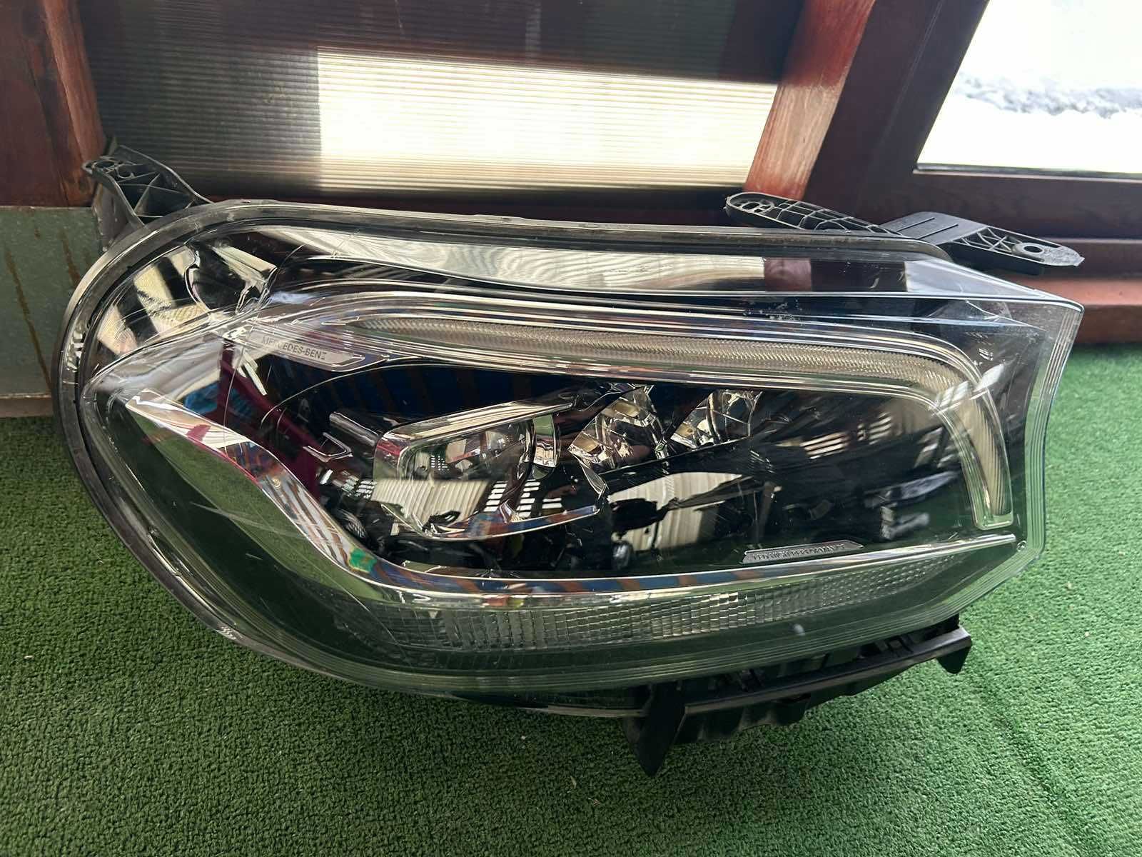 десен фар Mercedes X class W470 LED модел 2017-2020 г. #616S.