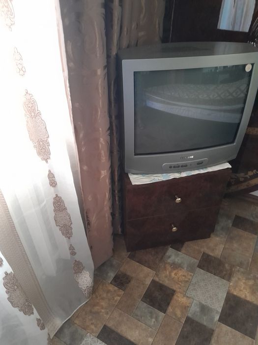 Продам два телевизора