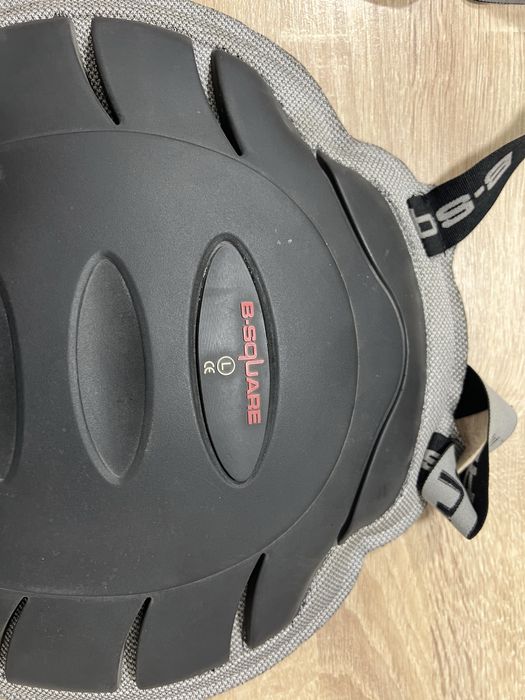 Protectie spate moto