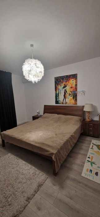 Set dormitor pat cu saltea 180×200 2 nopteiere si comoda