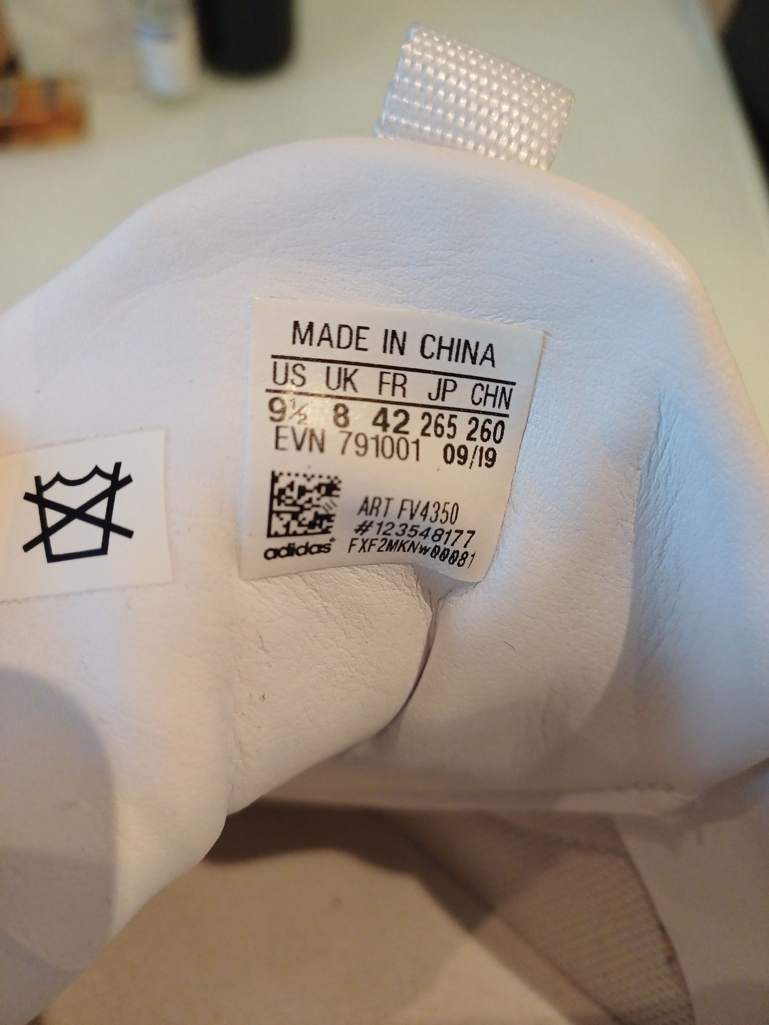 Adidași Adidas  mărimea 42