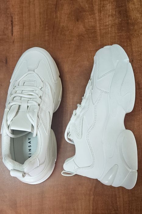 Дамски бели сникърси