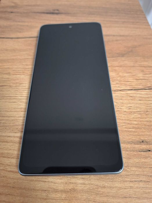Motorola G200 si Motorola G9 Plus