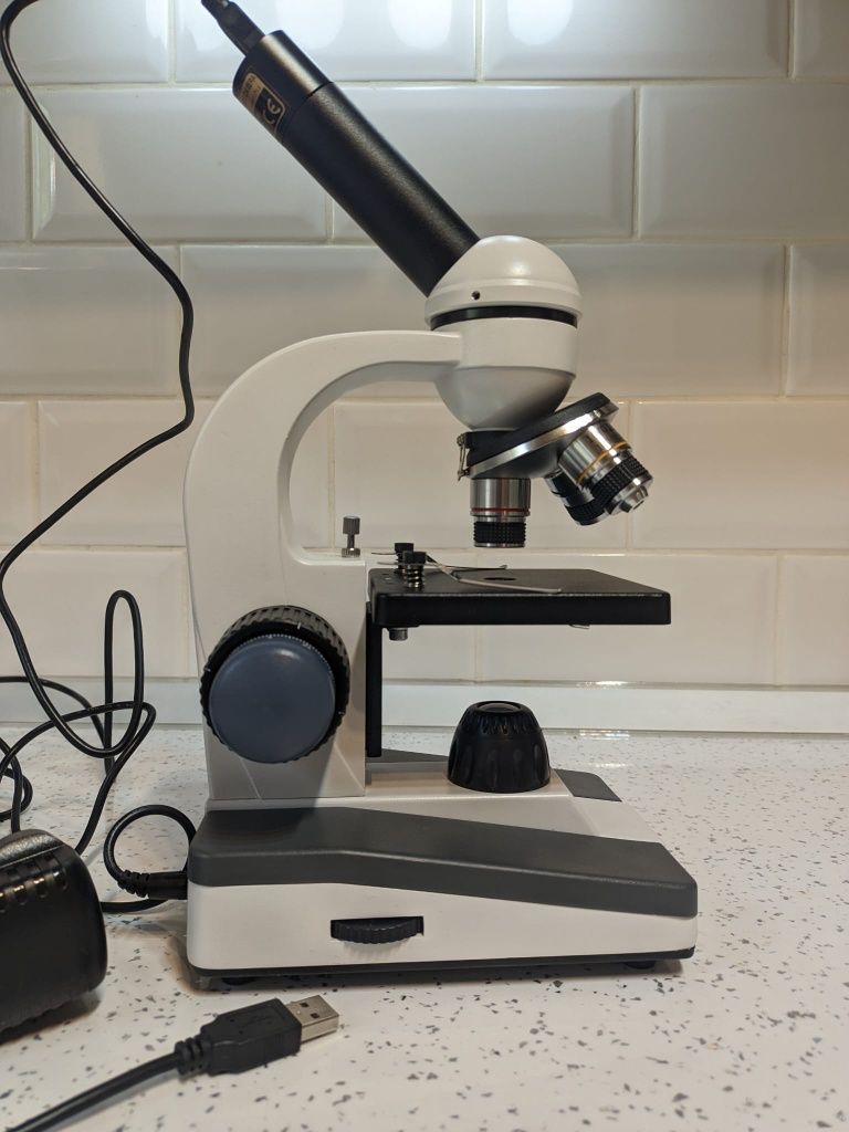 Microscop digital AmScope