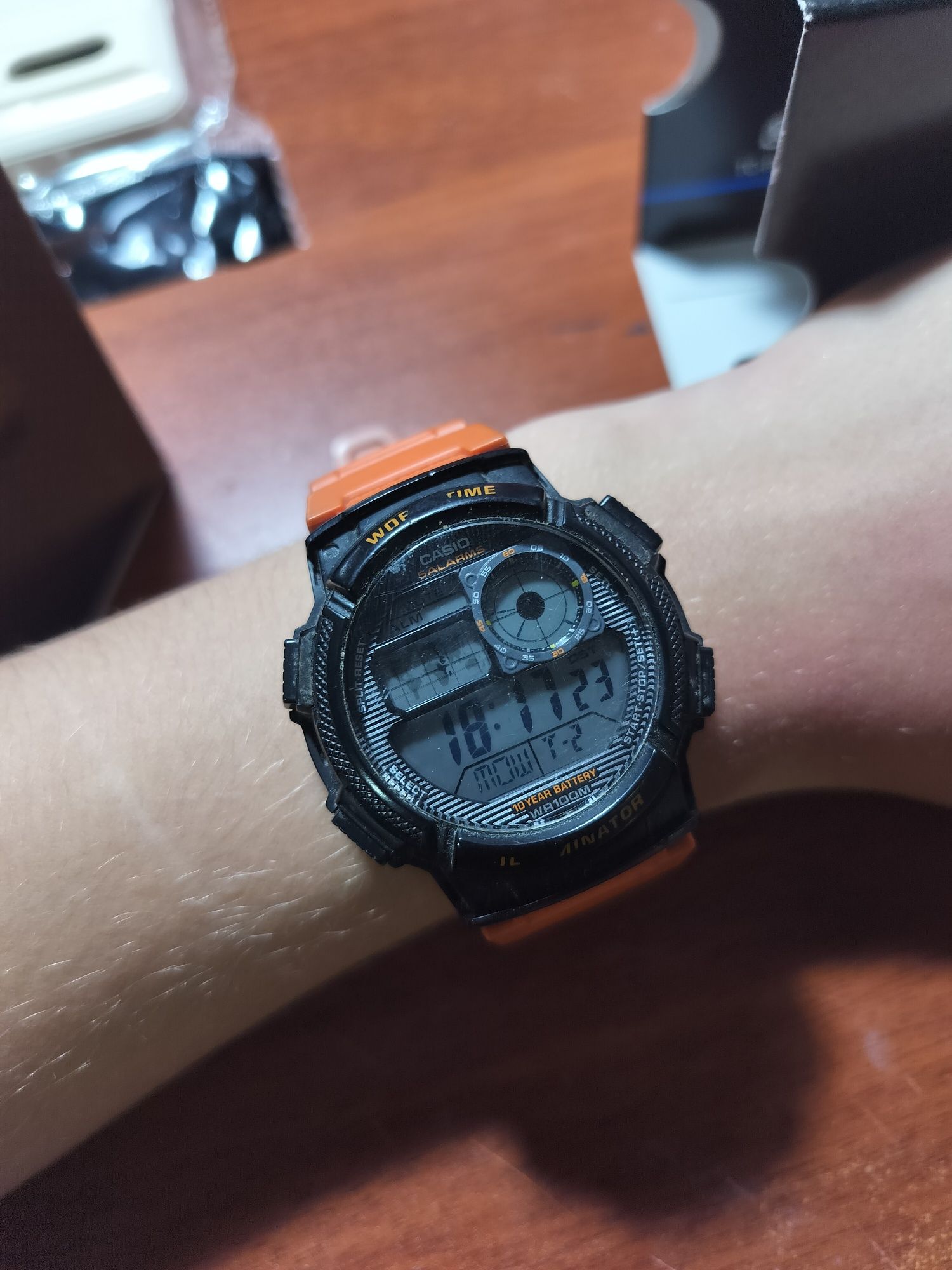 CASIO часы использованные