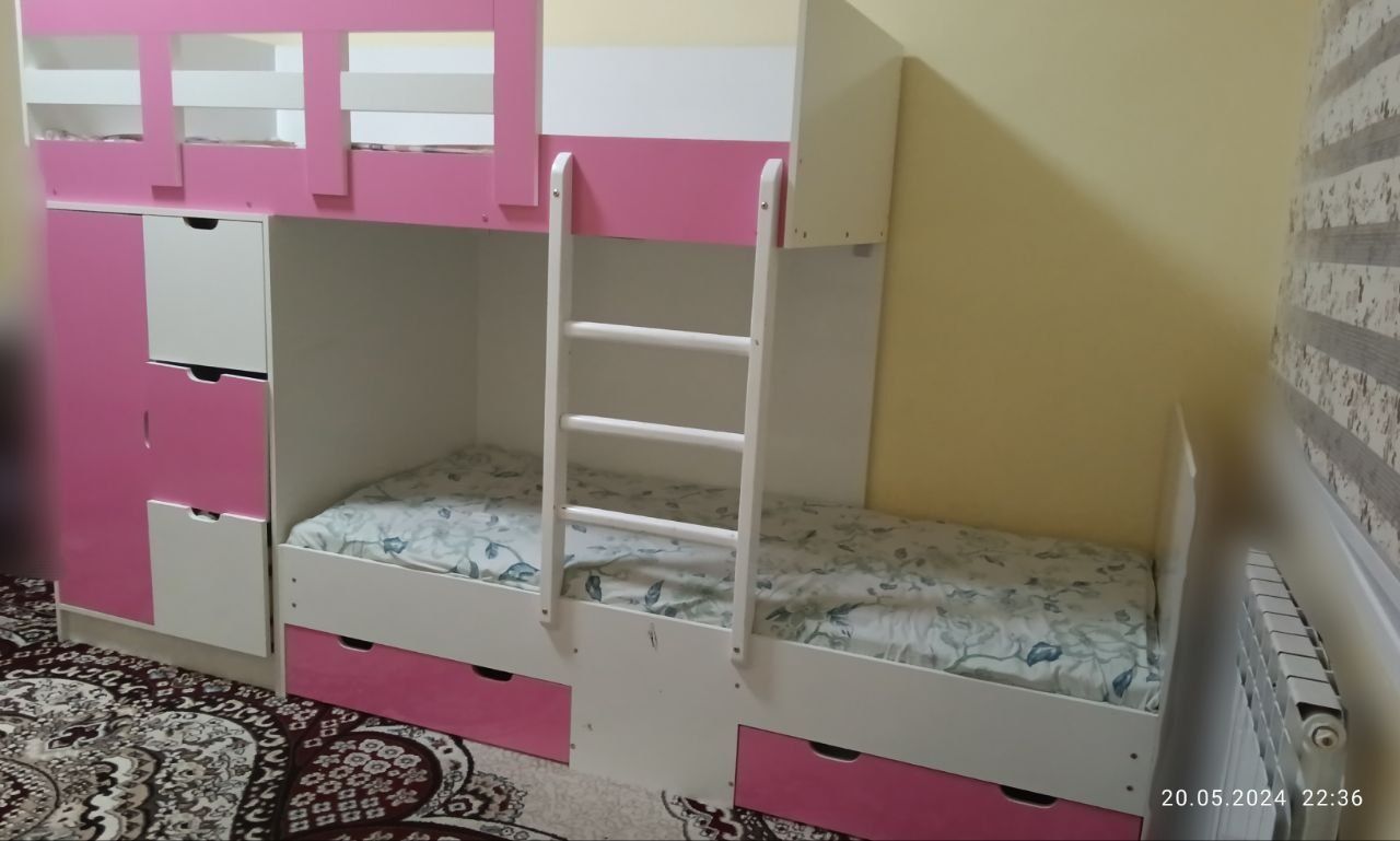 Двухэтажный детский диван