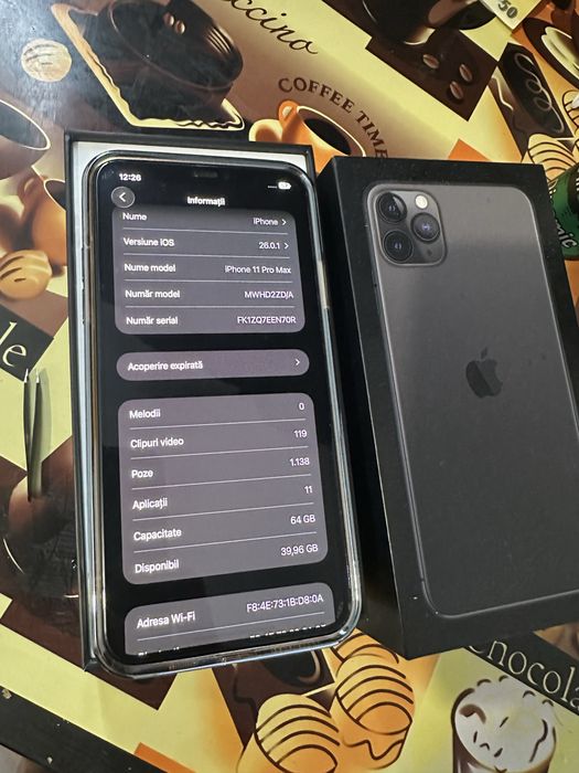 Vand iPhone 11 Pro max 64 GB 90% batt!! Impecabill