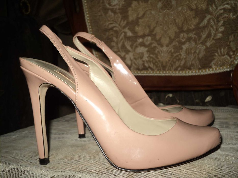 Женская обувь,лето...