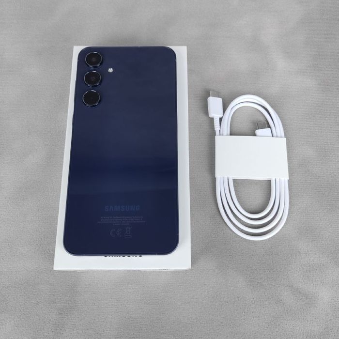 Телефон Samsung a55