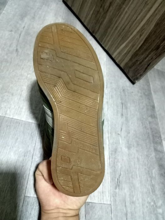 Продам кроссовки Kinetix размер 41 made in Turkey в хорошем состоянии.