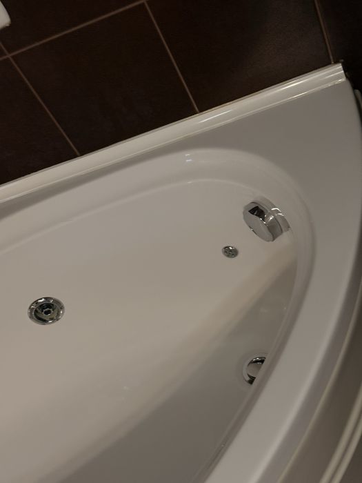 Ъглова Хидромасажна Вана (Джакузи)