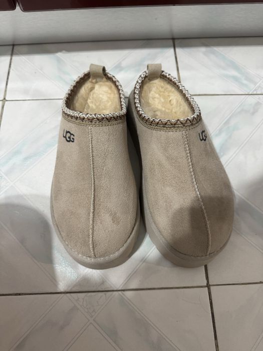 Vand UGG-uri noi de dama