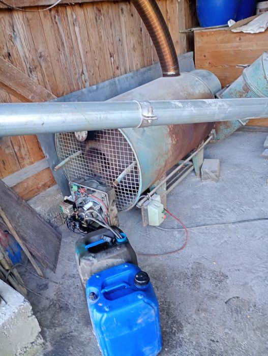 Uscător porumb ,stare perfectă!