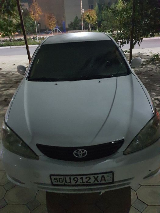 тойота камри 35 сотилади