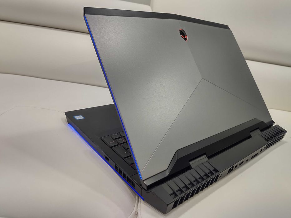 Laptop gaming Alienware ,intel core i7- ,video 8 gb nvidia , ram 32 gb