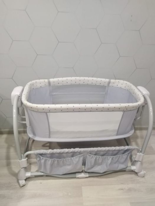 Продам детскую кроватку