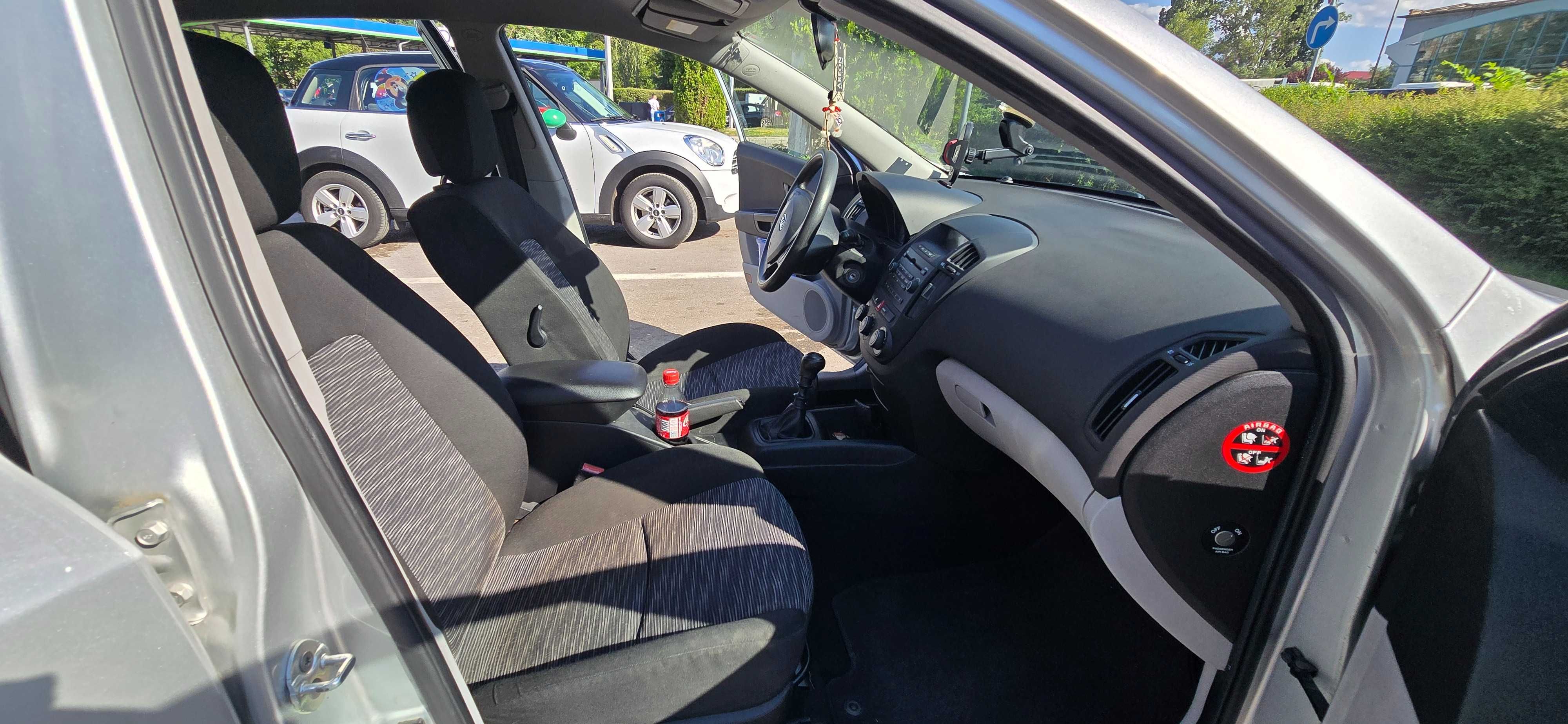 Kia Ceed 1.4 бензин, 2007 – Отлично състояние / София