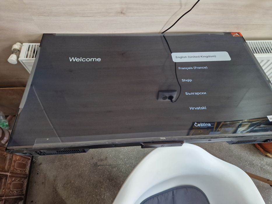 Televizor TCL LED, 108 cm, Smart Google TV, 4K Ultra HD, (Model 2024)