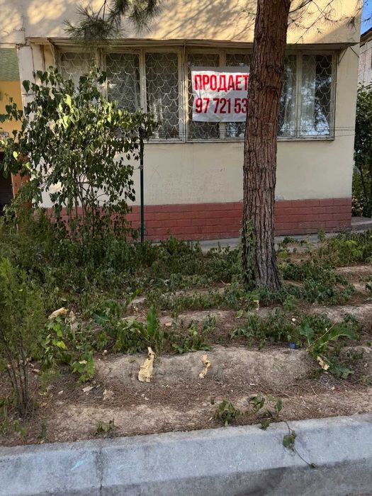 Продается квартира 2-х на Юнусабаде -18 под офис