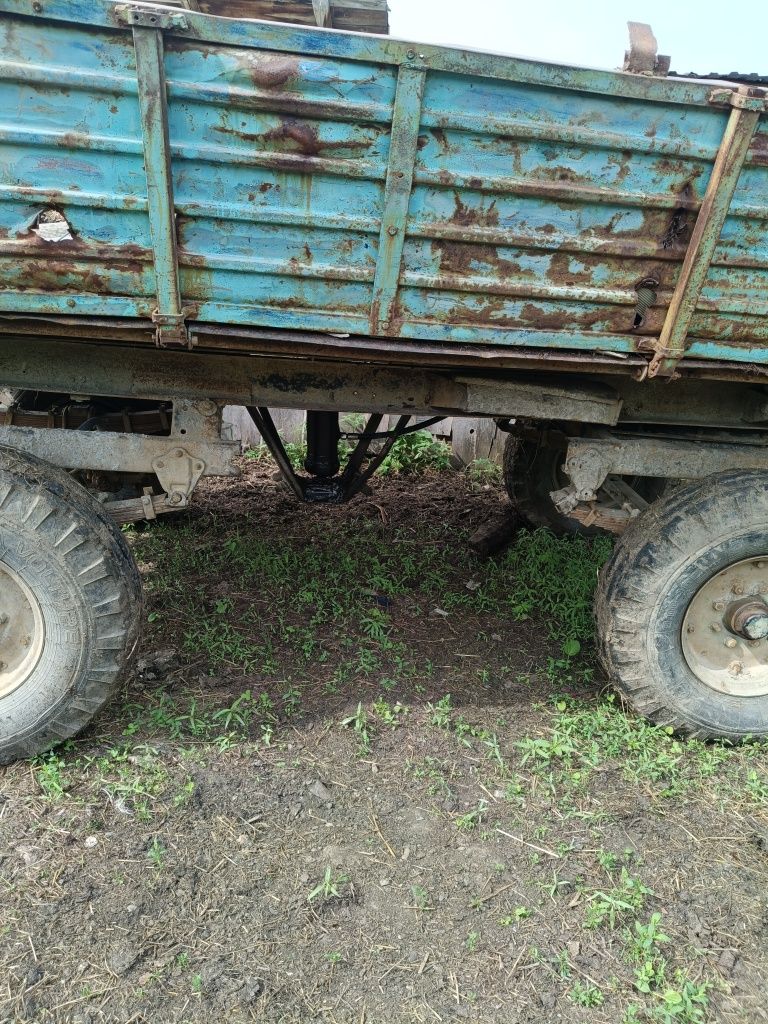 Продам тракторный прицеп.