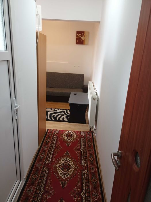 Inchiriez Apartament doua camere complet mobilat,central