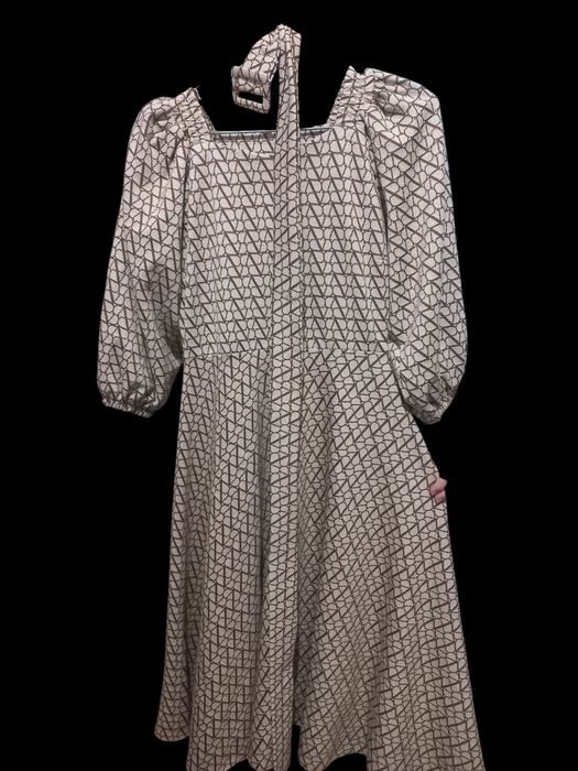 Kuzlik kuylak sotiladi. Holati yangi.