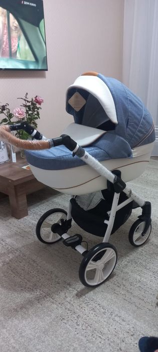 Продам Коляску в отличном состоянии